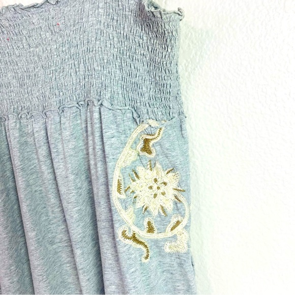 Johnny Was Grey Floral Butterfly Embroidered Smocked Dress Size M - Picture 9 of 11